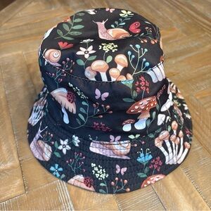 Reversible Mushroom Graphic Bucket Hat | Cottagecore & Nature Aesthetic |